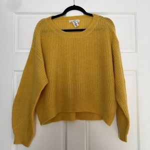 H&M Cropped Yellow Sweater